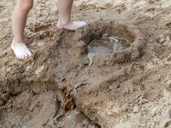 Sandiges Flussufer Einem Klaren Tag Sommer — Stockfoto