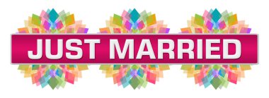 Pembe arkaplan üzerine yazılmış bir evlilik mesajı..