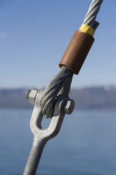 Grampo de cabo parte de um barco, Islândia — Fotografia de Stock