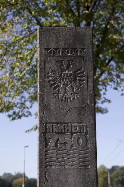 Colonna commemorativa del 750 anniversario di Arnhem, Paesi Bassi — Foto Stock