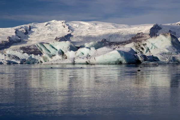Jokulsarlon buzul Gölü mühürler ile — Stok fotoğraf