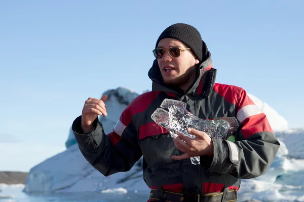 Explicação durante a excursão no lago glacial — Fotografia de Stock