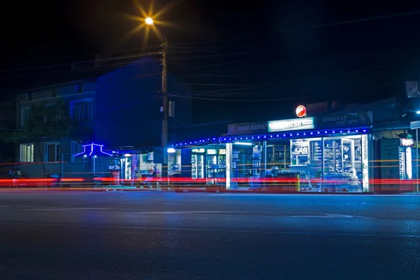 Éjszakai felvételek-üzletek, Bulgária — Stock Fotó