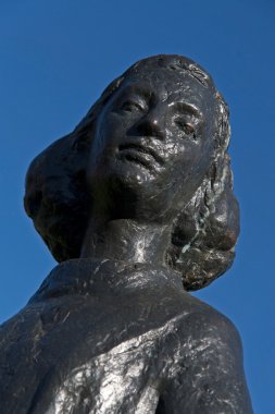Amsterdam, Hollanda - 17 Şubat 2008: anne Frank merwedeplein Amsterdam adlı heykel parçası.