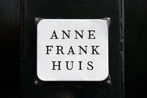 Amsterdam, Hollanda - 10 Temmuz 2011: prinsengracht 263 üzerinde anne frank evi, savaş sırasında anne Frank saklanma yeri.