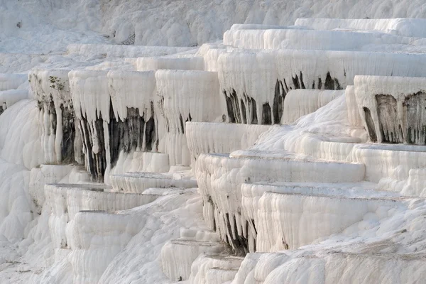 Formaciones de piedra caliza blanca en Turquía —  Fotos de Stock