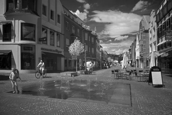 Shopping street in infrared light in Nordhorn, Germany — Stock Photo, Image
