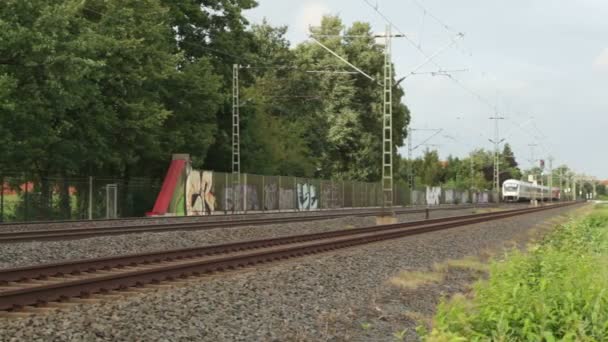 Немецкий междугородний поезд — стоковое видео