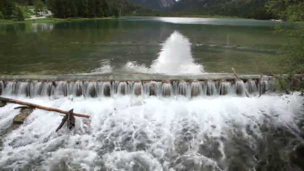 Wasserfall — Stockvideo