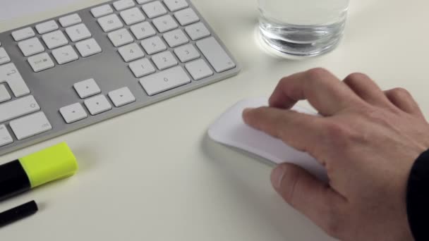 Počítačová myš a klávesnice — Stock video