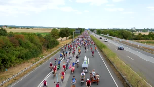 Wiesbaden Germany August 2022 Approximately 500 Cyclist Protesters Blocked Traffic — Video