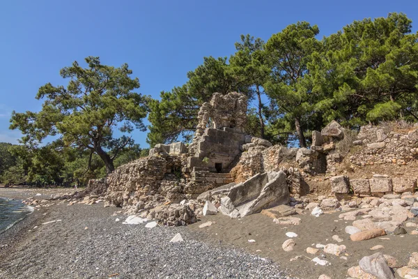 at phaselis antik kenti Kalıntıları.