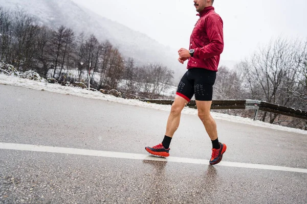 One Adult Caucasian Man Running Winter Day Male Athlete Runner — Stockfoto