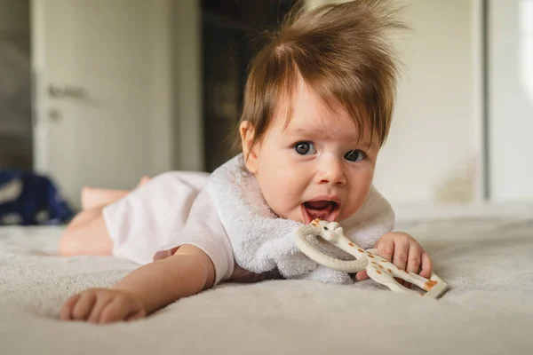 Small Caucasian Baby Four Five Months Old Having Teeth Growing — Stock Photo, Image