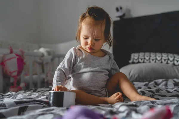 One Caucasian Baby Girl Nine Months Old Playing Alone Bed — Stock Photo, Image