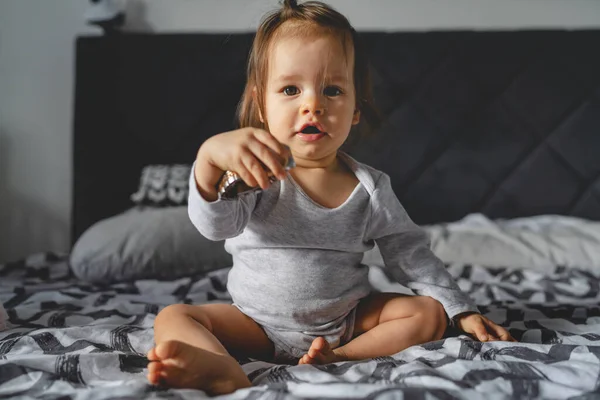 One Caucasian Baby Girl Nine Months Old Playing Alone Bed — Stock Photo, Image