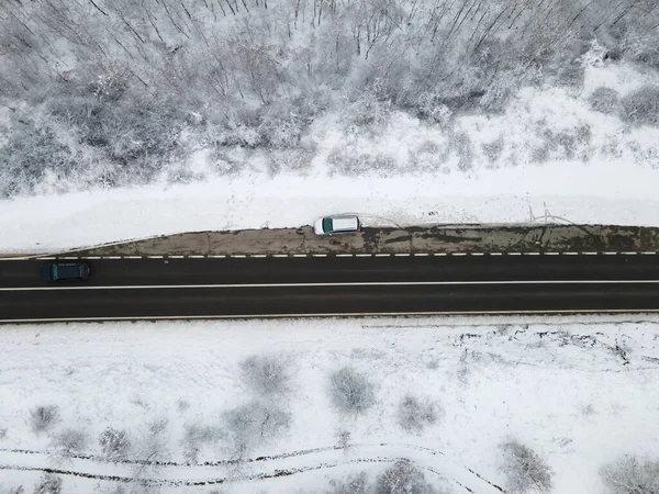 Hoge Hoek Naar Beneden Luchtfoto Drone Beeld Weg Door Bomen — Stockfoto