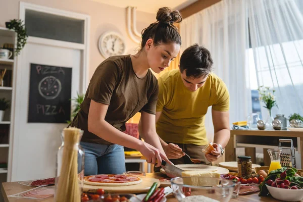 Zwei Menschen Junge Erwachsene Paar Mann Und Frau Mann Und — Stockfoto