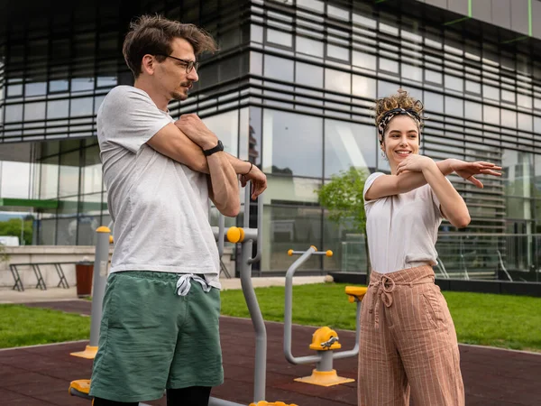 Groupe Amis Couple Femme Homme Étirement Avant Après Entraînement Dans — Photo