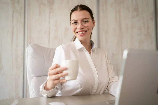 One Woman Female Caucasian Entrepreneur Businesswoman Secretary Sitting Her Office — 스톡 사진
