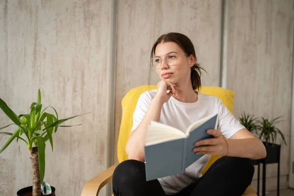 One Woman Young Adult Caucasian Female Sitting Chair Home Read —  Fotos de Stock