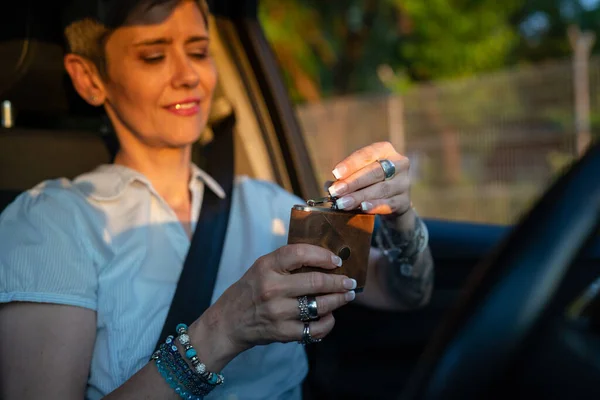 Close Hands Caucasian Woman Holding Flask While Sitting Car Drunk — Fotografia de Stock