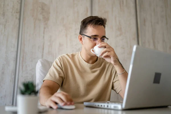 One Caucasian Man Sit Office Work Working Laptop Computer Day — Foto de Stock
