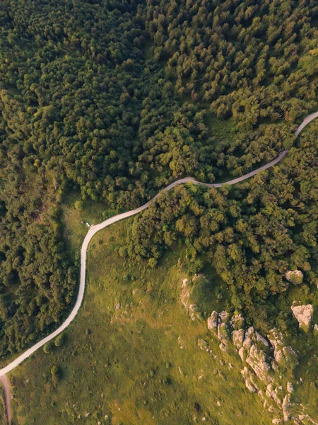 Top Aerial Drone View Road Mountain Range Trough Trees Forest — Stock Photo, Image