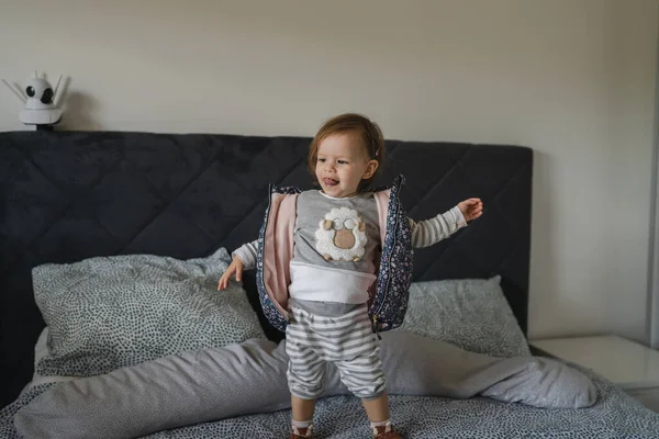 One Small Caucasian Girl Toddler Months Old Playing Bed Home — Stock Photo, Image