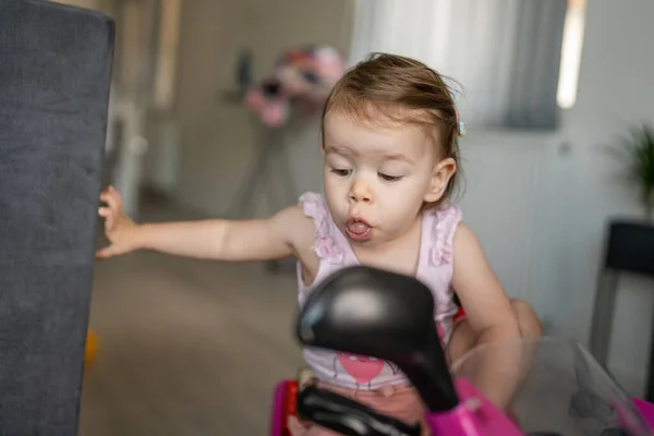 One Girl Close Happy Playful Caucasian Toddler Having Fun Playing — Stock Photo, Image