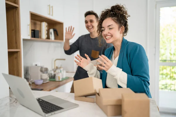 Junge Kaukasische Paar Frau Und Mann Frau Und Ehemann Oder — Stockfoto