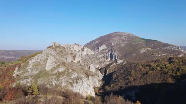 Rocce Pietra Del Nisevac Vicino Svrljig Serbia Scogliera Gola Roccia — Video Stock