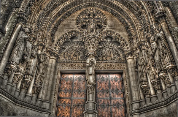 HDR shot of an old cathedral — Stock Photo, Image