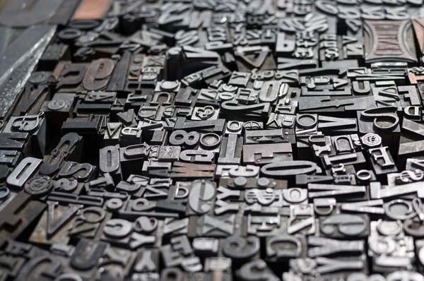 oude sterven pers letters en cijfers