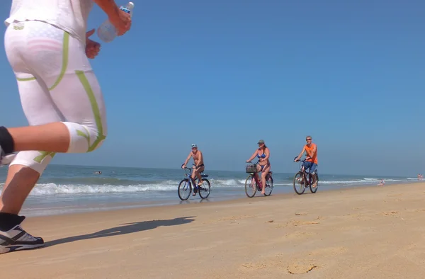 Jogging at Beach in Goa, India, 2012 — Stock Photo, Image