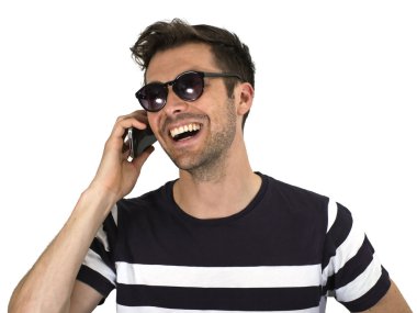telefonda gülen adam