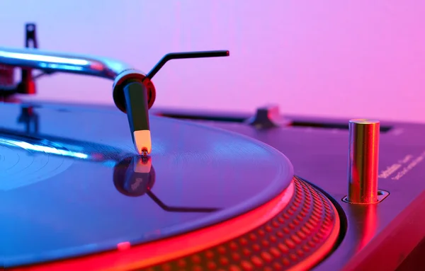 on iki inç vinil iğne