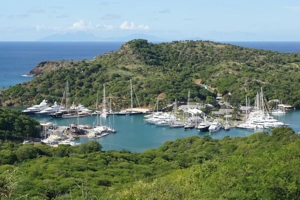 Anglický harbour a nelsons loděnice, antigua a barbuda, carib — Stock fotografie