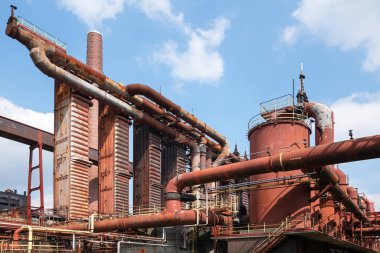 ESSEN, GERMANY - 20 Nisan 2021: Cokery Zollverein, Ruhr Metropolis 'in sanayi mirası 20 Nisan 2021' de Essen, Almanya 'da