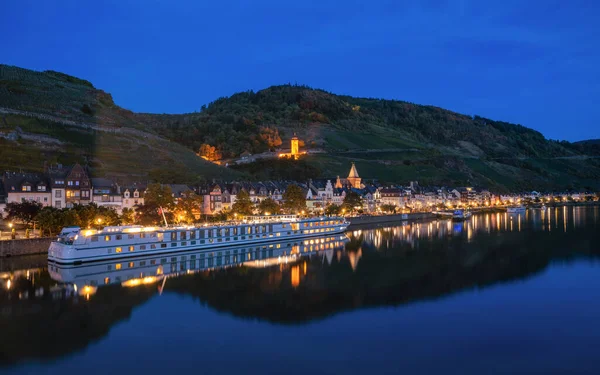 Zell Almany Eylül 2022 Zell Moselle Nehri Ile Panoramik Görüntüsü — Stok fotoğraf