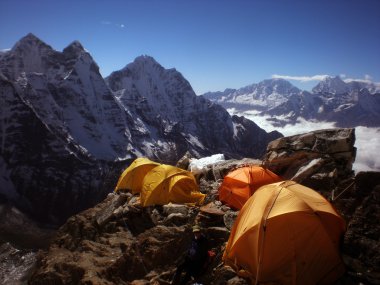 nepal everest bölgede kamp