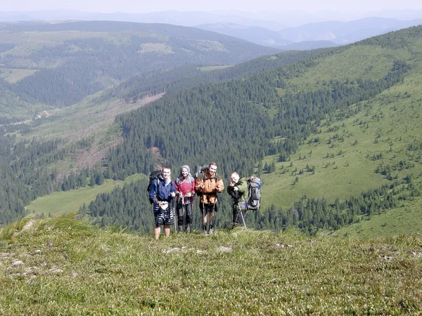 Hiker in Caucasus mountains — Stock Photo, Image