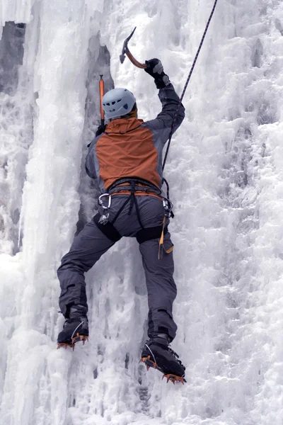 Gelo escalando o Norte do Cáucaso — Fotografia de Stock