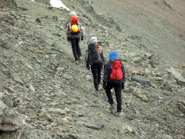 hiking, dağlarda yaz