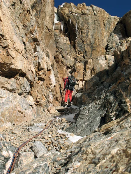 爬山 — 图库照片