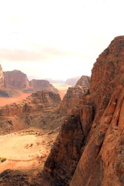 Wadi rum Çölü'nden büyük kırmızı dune