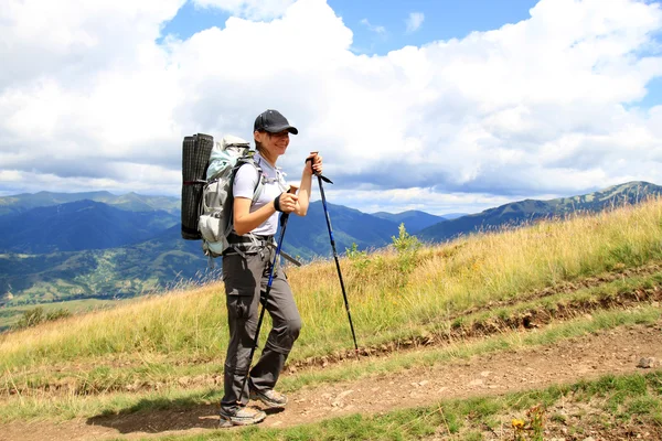 Summer hiking in the mountains. — Stock Photo, Image