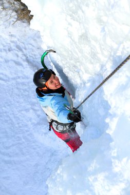 buz şelalesi tırmanışı.