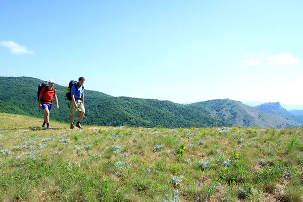 Randonnées estivales en montagne. — Photo