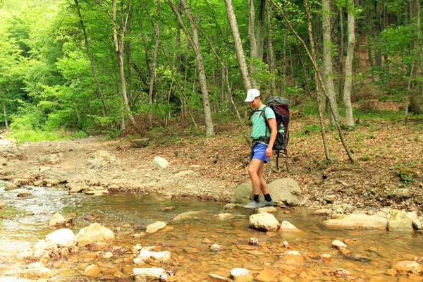 Escursioni estive in montagna. — Foto Stock